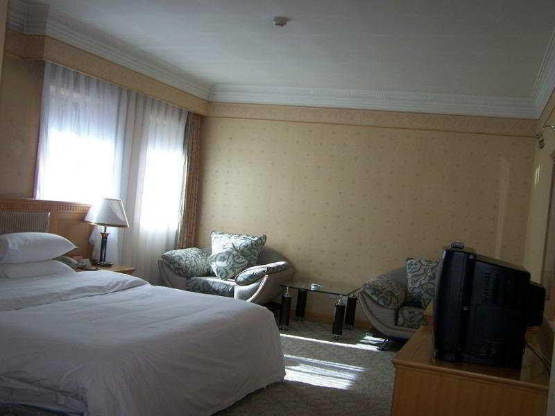 Modern Hotel Cáp Nhĩ Tân Ngoại thất bức ảnh
